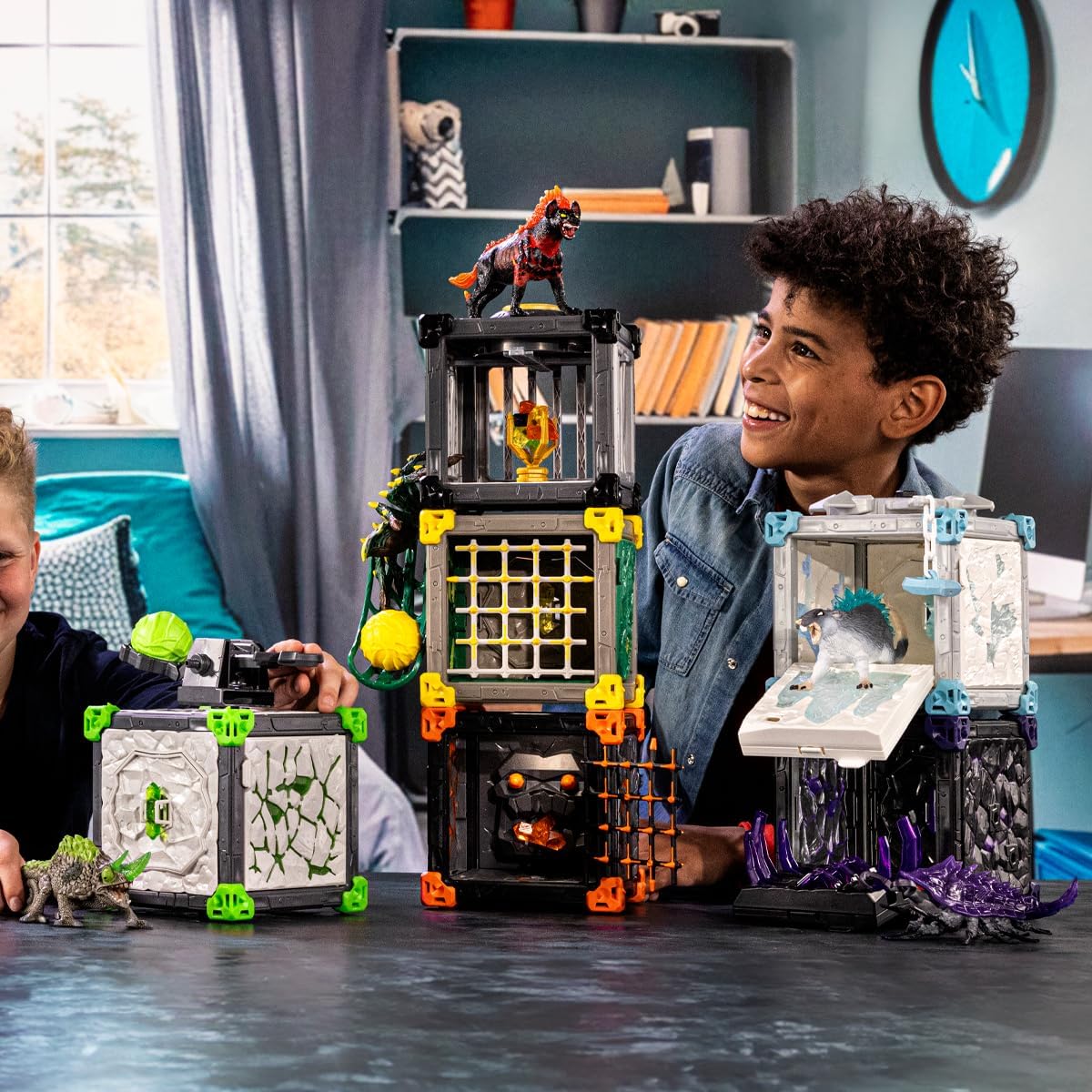 schleich 42677 BattleCave Stone Chameleon, ELDRADOR CREATURES - Playset, 34 pieces for Age 7+