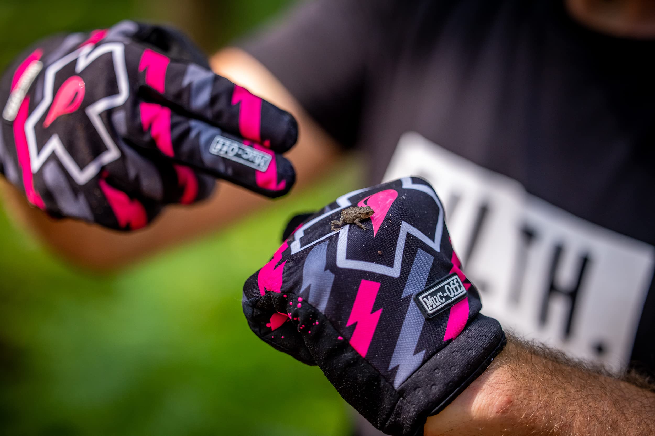 Muc-Off Camo MTB Gloves