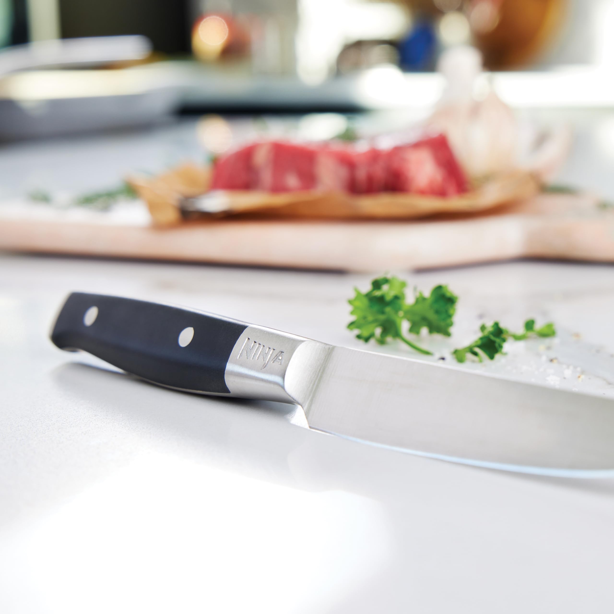 Ninja Foodi StaySharp Knife Block with Integrated Sharpener, 5-Piece Knife Set includes Chef, Bread, Slicing, Utility, Paring Knives, Stainless Steel K32005UK, Black