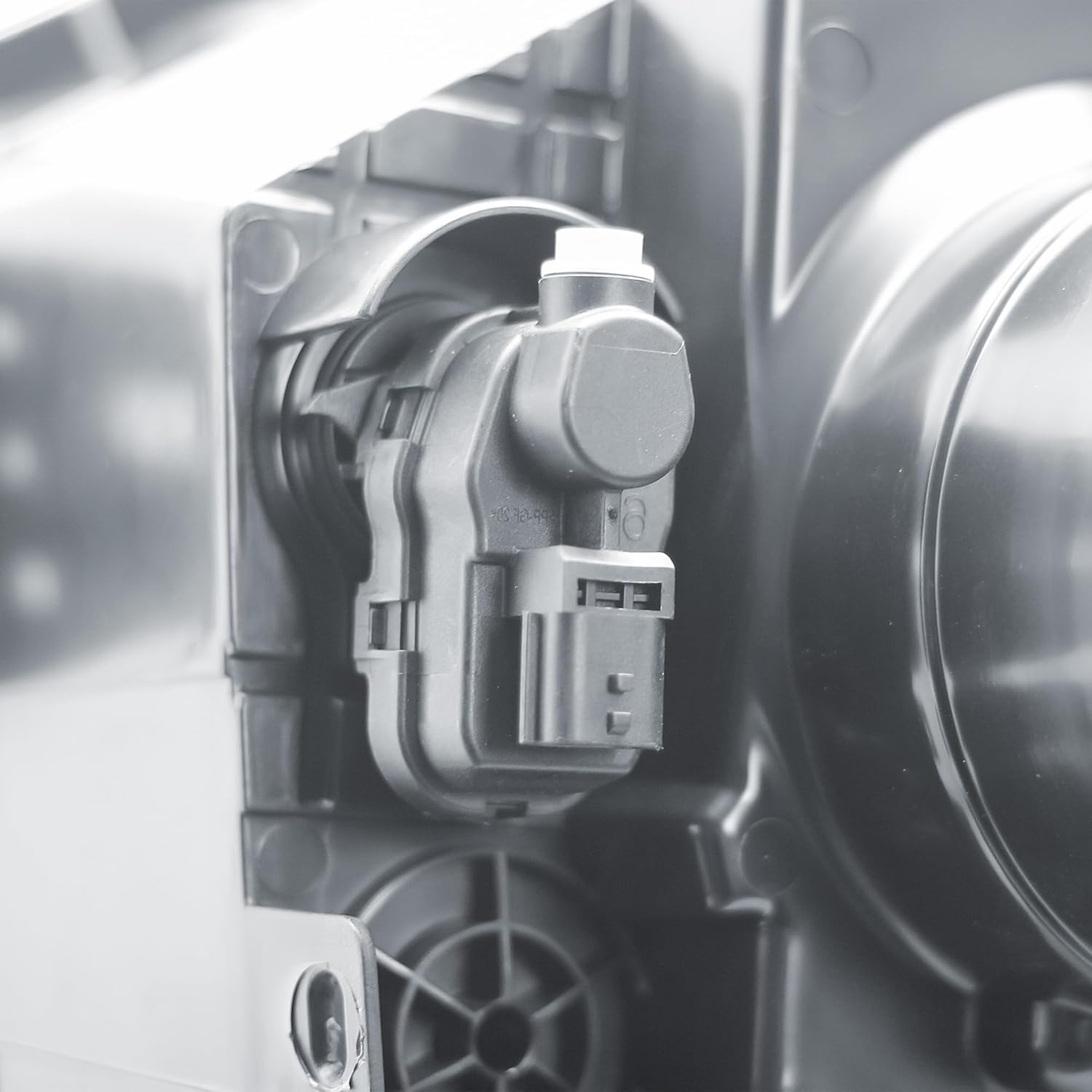 LONGLING Replacement Driver Right Side O/S Headlight Head Lamp Electric Adjustment with DRL 6 pins for Vauxhall Vivaro 2014-2019