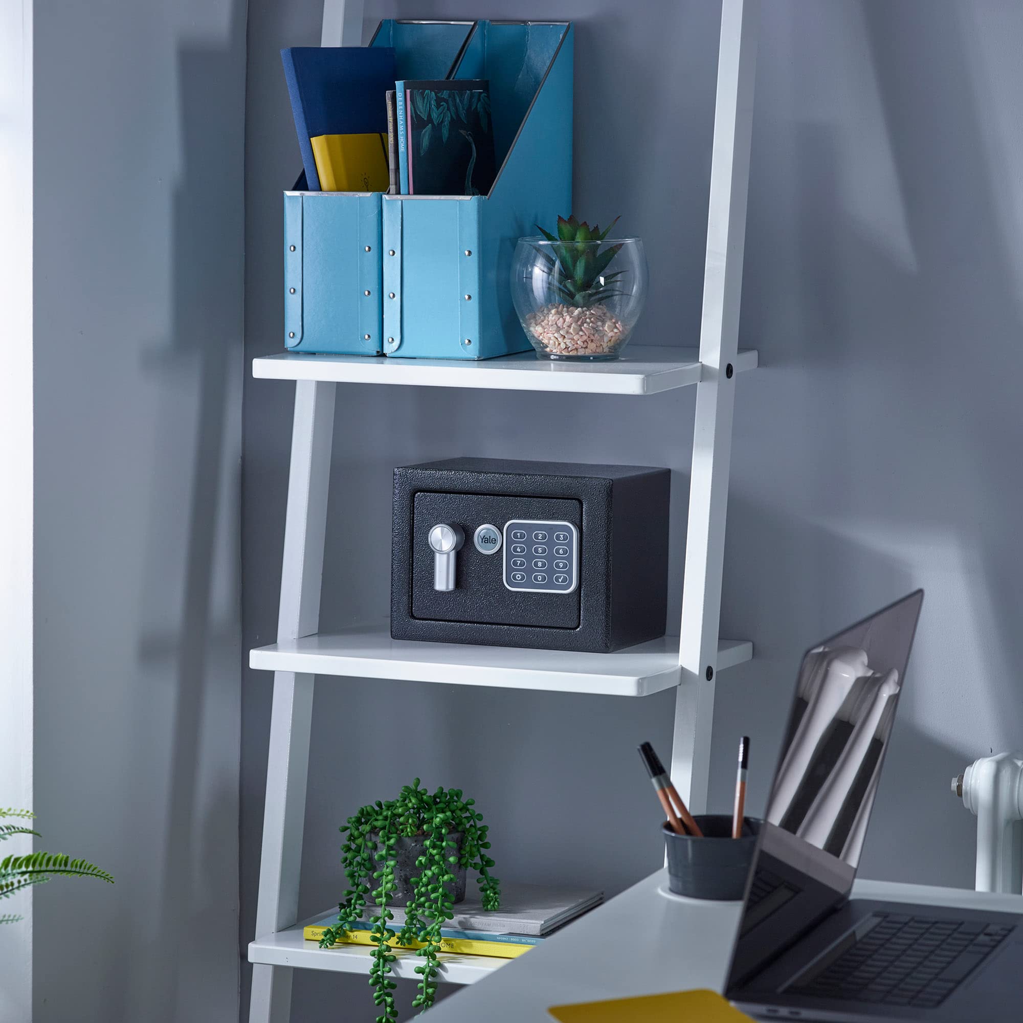 Yale - Electronic Alarmed Safe Laptop - Standard Security - YLC/200/DB2