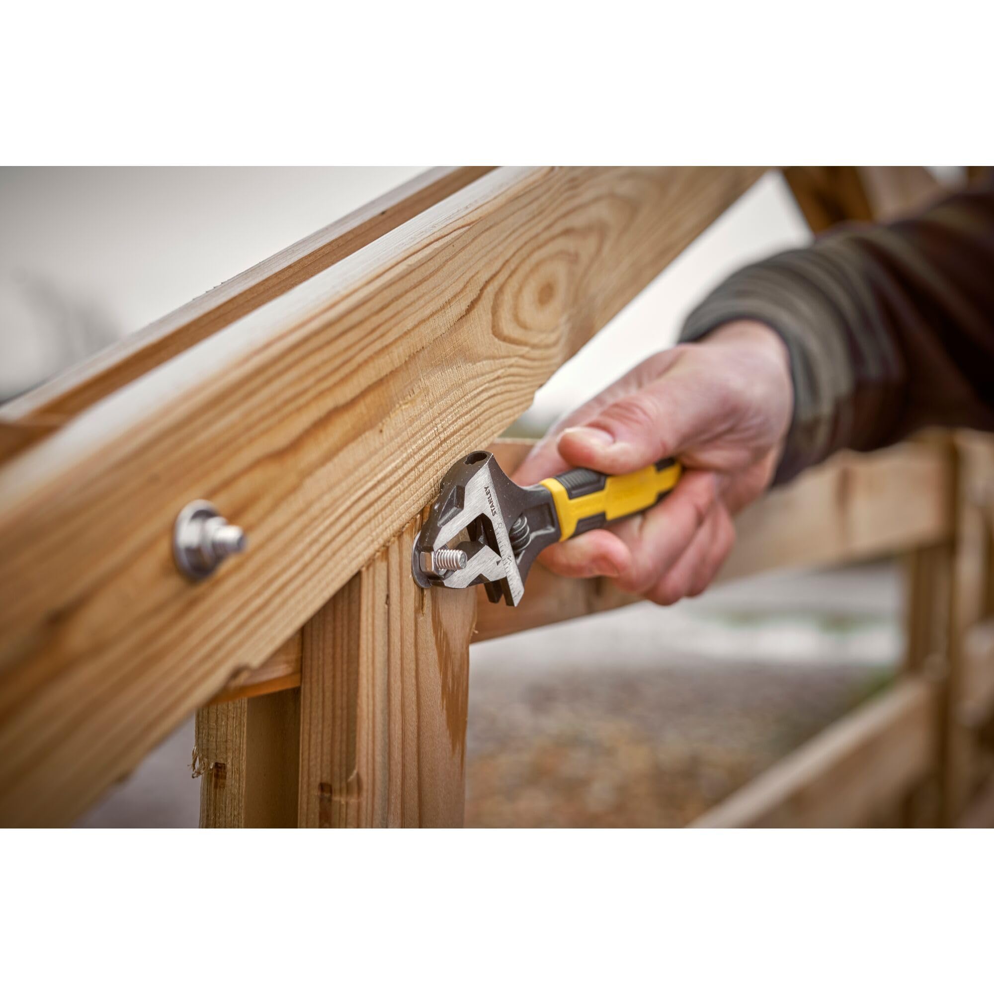 STANLEY MAXSTEEL Adjustable Wrench 30 x 200 mm Protective Phosphate Finish and Ergonomic Bi Material Handle 0-90-948