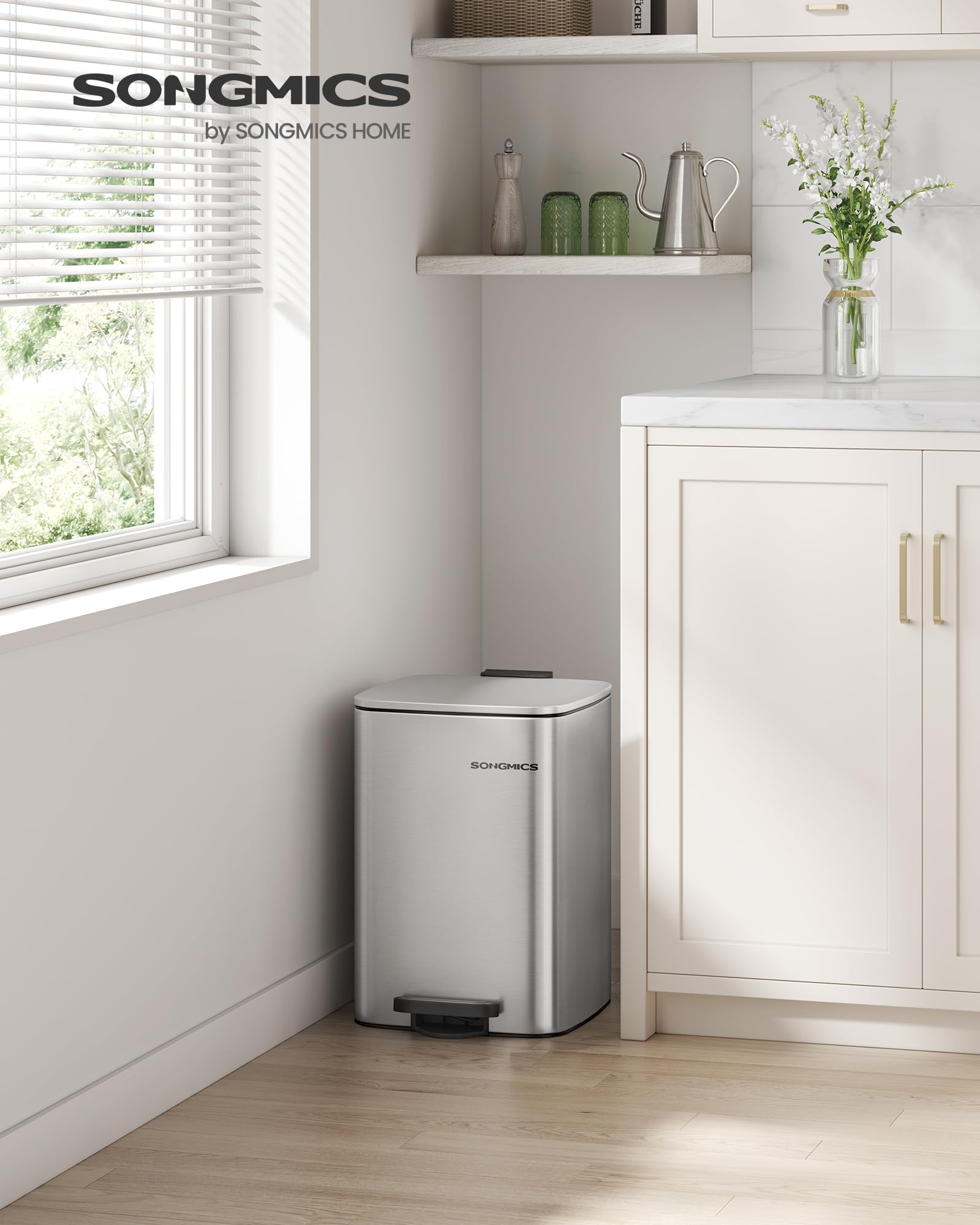 SONGMICS Kitchen Bin, 8-Gallon (30 L) Trash Bin, Steel Pedal Bin, with Inner Bucket, Soft Close and Stays Open, Metallic Silver LTB593E01