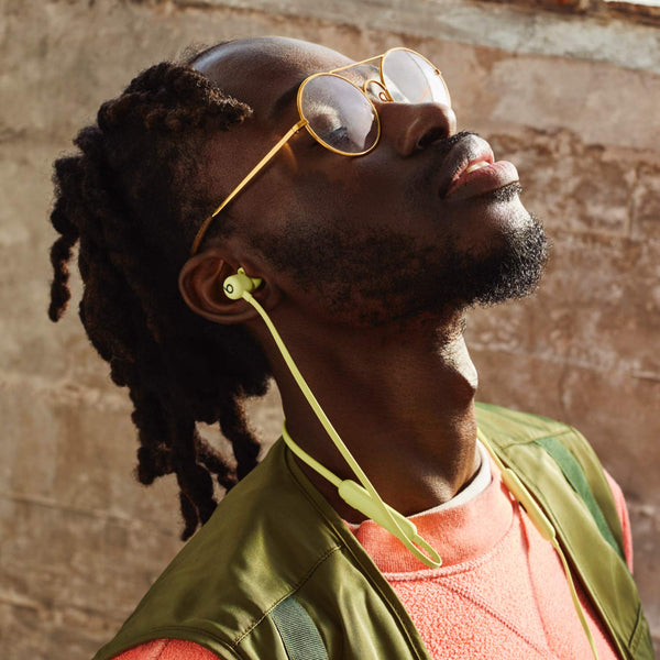 Beats Flex Wireless Earphones – Apple W1 Headphone Chip, Magnetic Earbuds, Class 1 Bluetooth, 12 Hours of Listening Time, Built-in Microphone - Smoke Grey