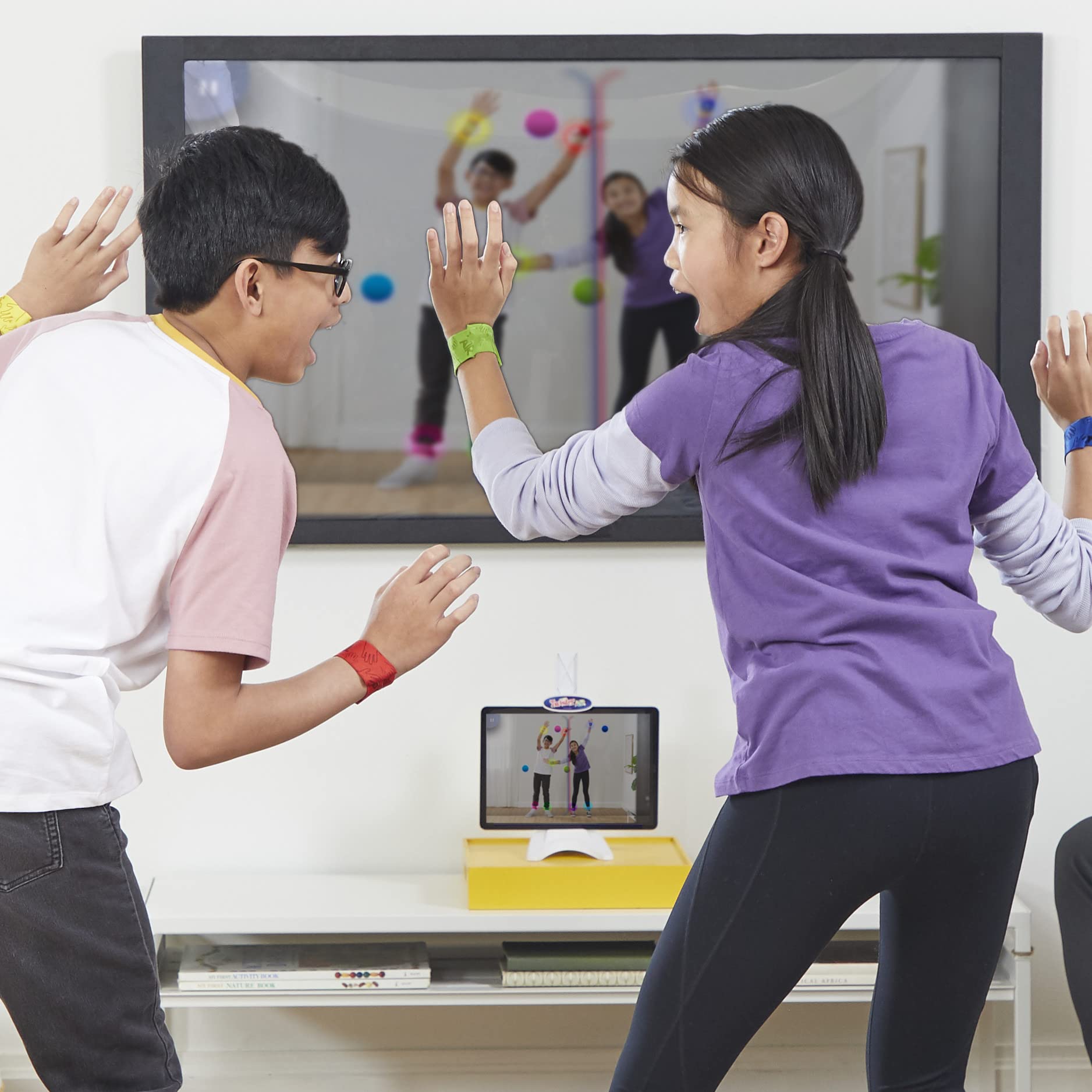 Hasbro Gaming Twister Ultimate: Bigger Mat, More Coloured Spots, Family, Kids Party Game Age 6+; Compatible with Alexa (Amazon Exclusive)