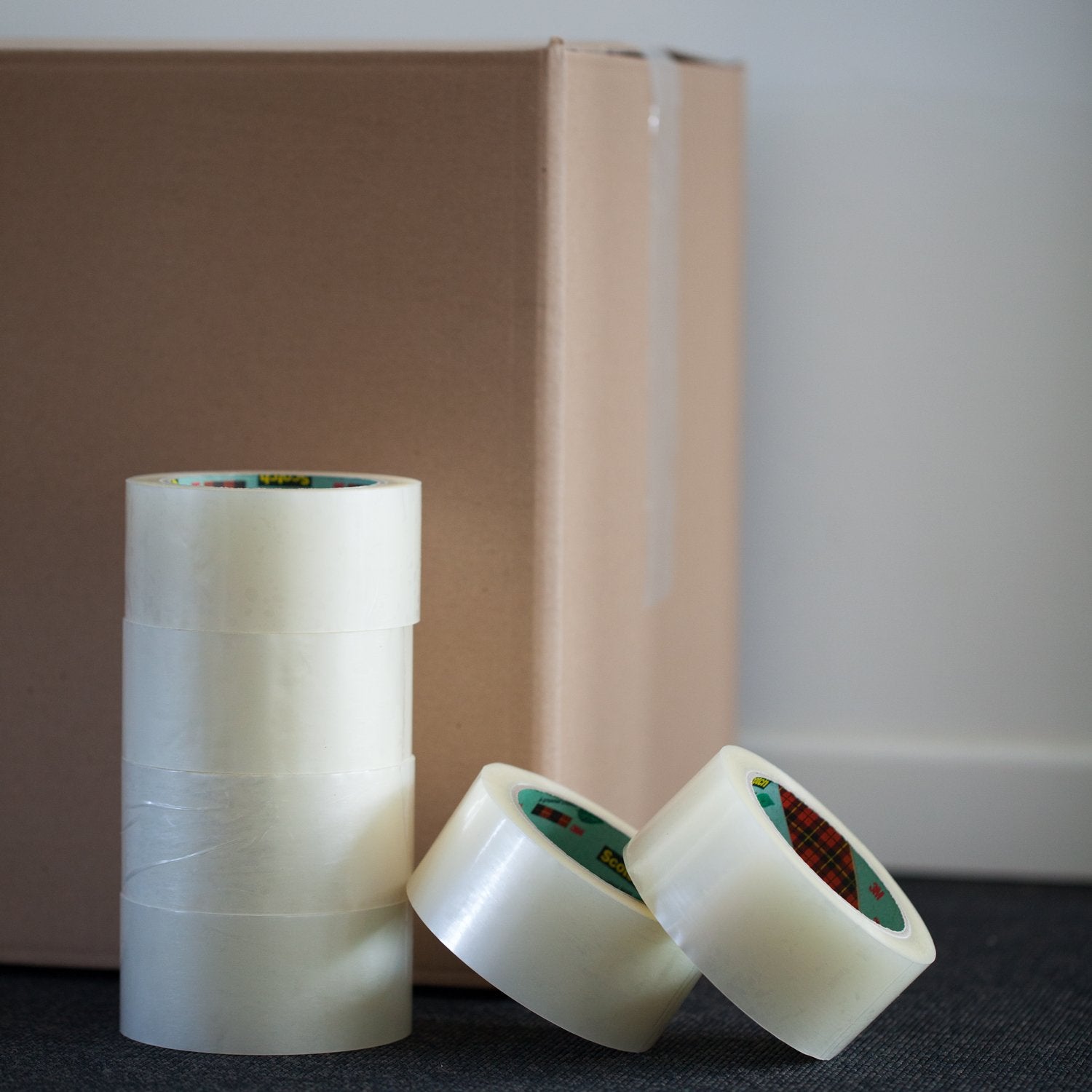 Scotch 28280 Classic Clear Packing Tape. Easy To Unwind Box Sealing Tape. Ideal for Sealing Boxes and Parcels. 6 Rolls