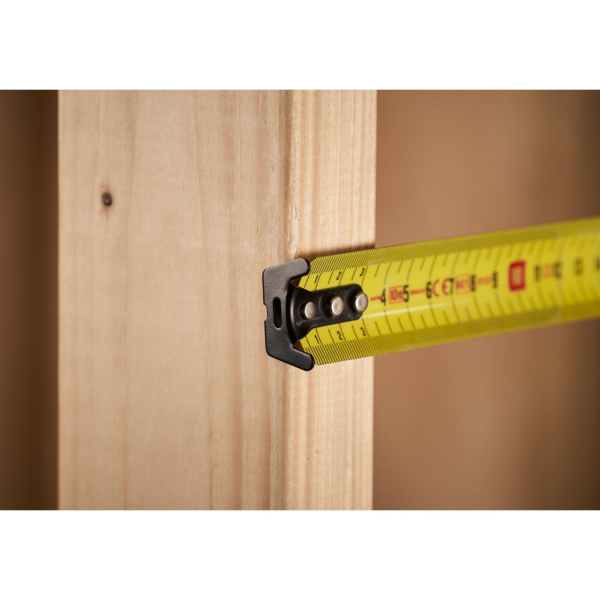 STANLEY Tape Measure Blade Armor 8 M Metric Shock Resistant with Mylar Coating and Cushion Grip 0-33-728