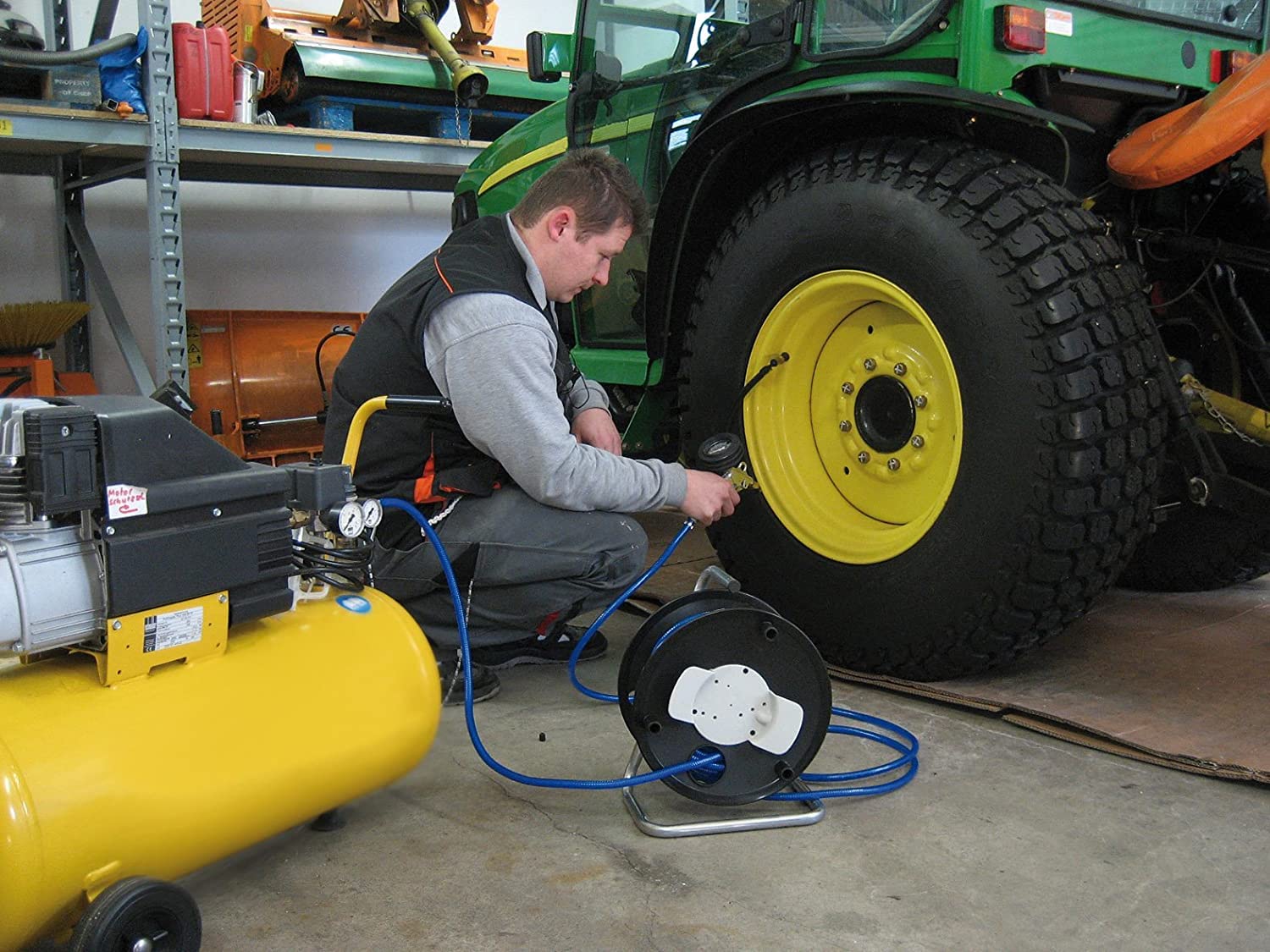 Air Hose Drum 20 Meters | Made in Austria | Brennenstuhl 1127020010 | Hose 20 m, ?-6/12 mm | Hose Reel Compact, Solid & Robust | Maximum Hose Pressure