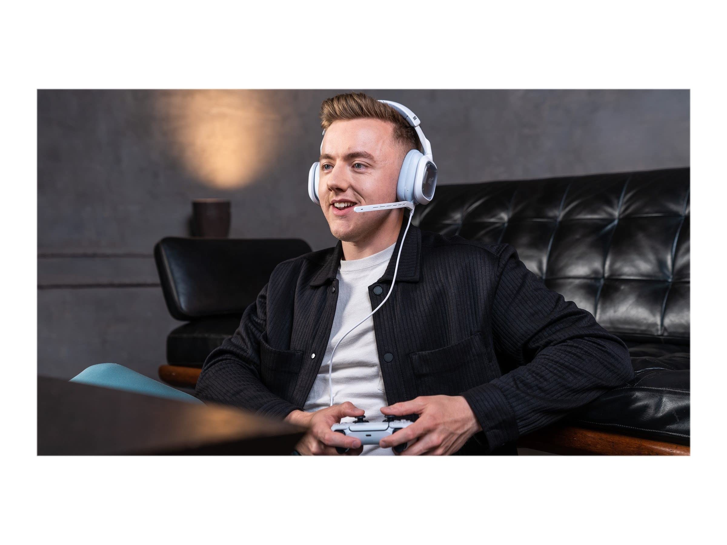 Logitech G Astro A30 LIGHTSPEED Wireless Gaming Headset, Bluetooth enabled, Dolby Atmos, Detachable Boom, 27h battery, USBC charging, for PS5, PS4, Xbox, Nintendo Switch, PC, Android - White