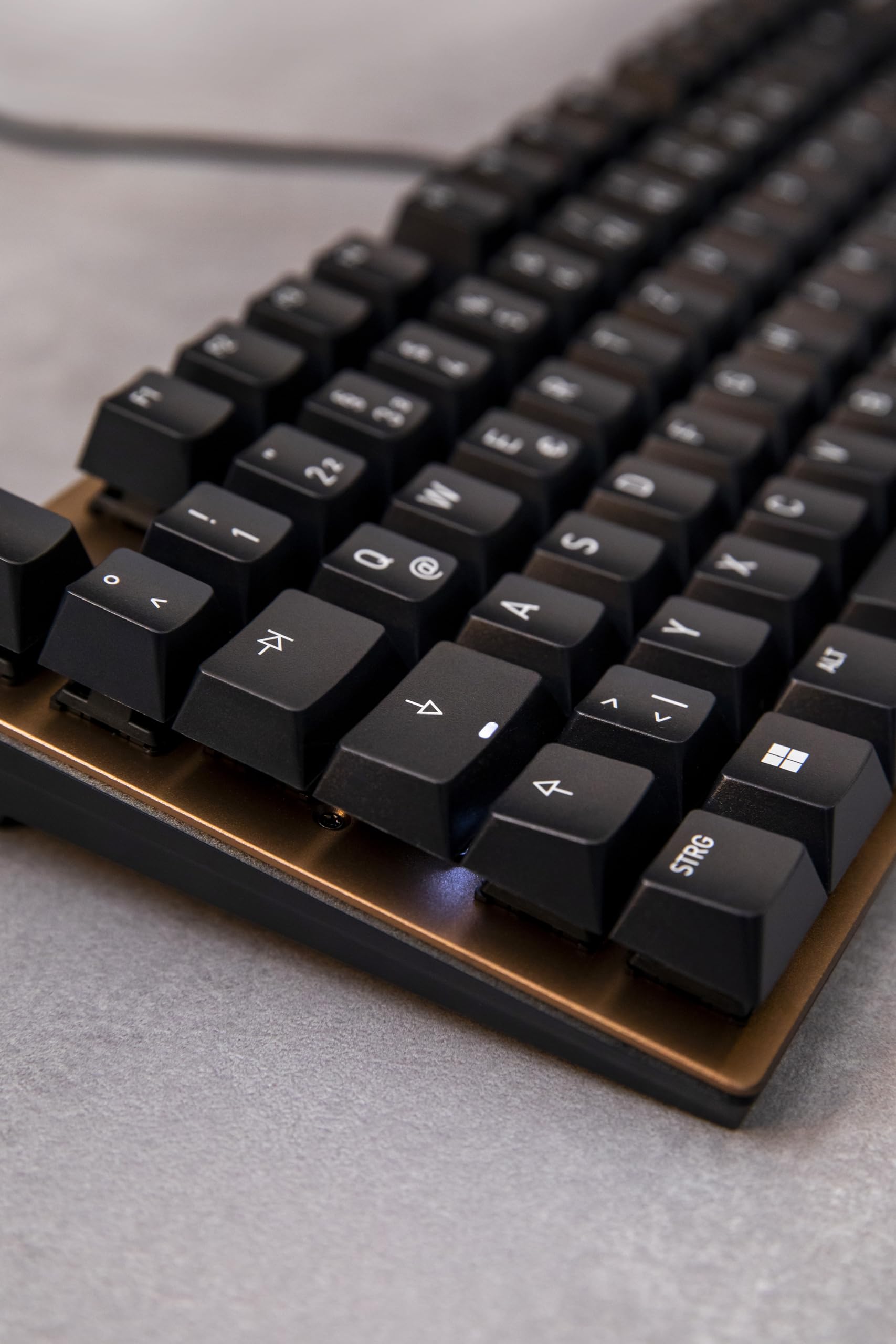 CHERRY KC 200 MX, Mechanical Office Keyboard with Anodised Metal Plate, UK Layout (QWERTY), Wired, MX2A BROWN SWITCHES, Bronze/Black
