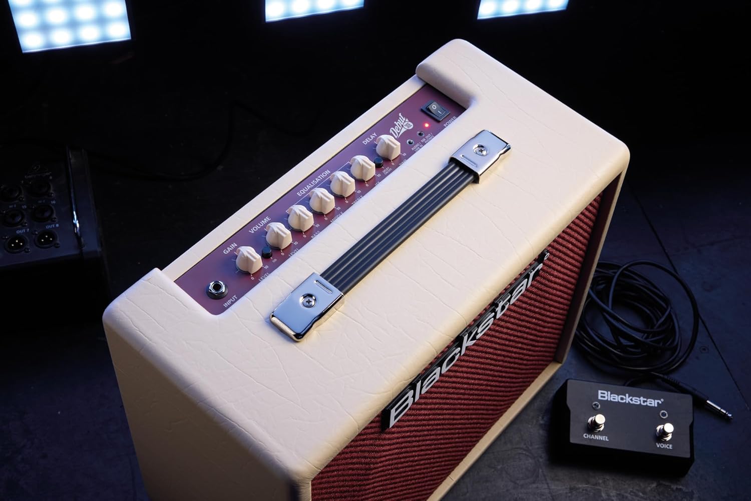 Blackstar Debut 30E Beginners Practice Electric Guitar Amplifier Combo With Delay Effect 10 Watt Headphone Input/Line In MP3 Playback