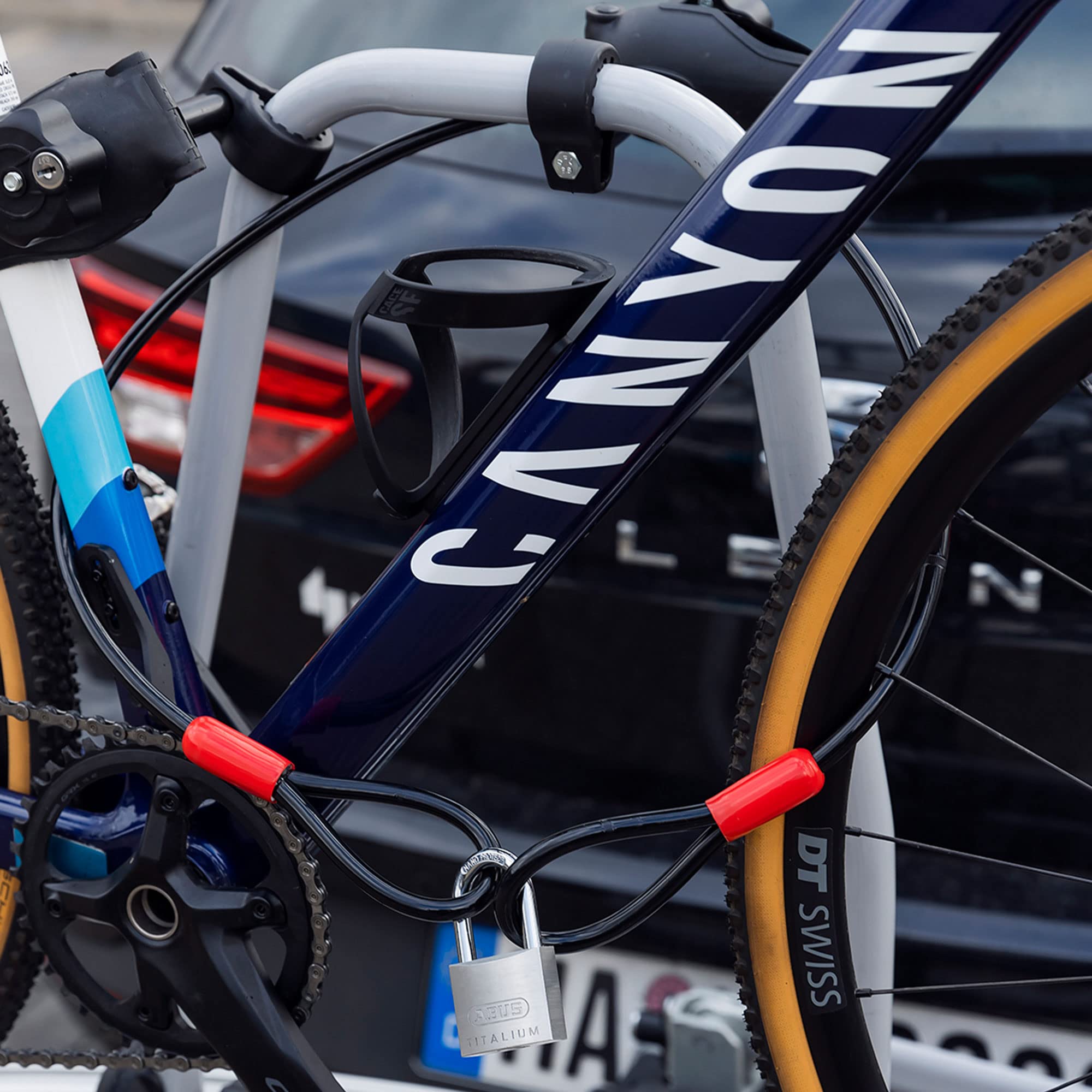 ABUS Cobra 10 loop cable - steel cable coated with plastic - security for bicycle and motorbike accessories - 3 metres long, 10 mm thick, black