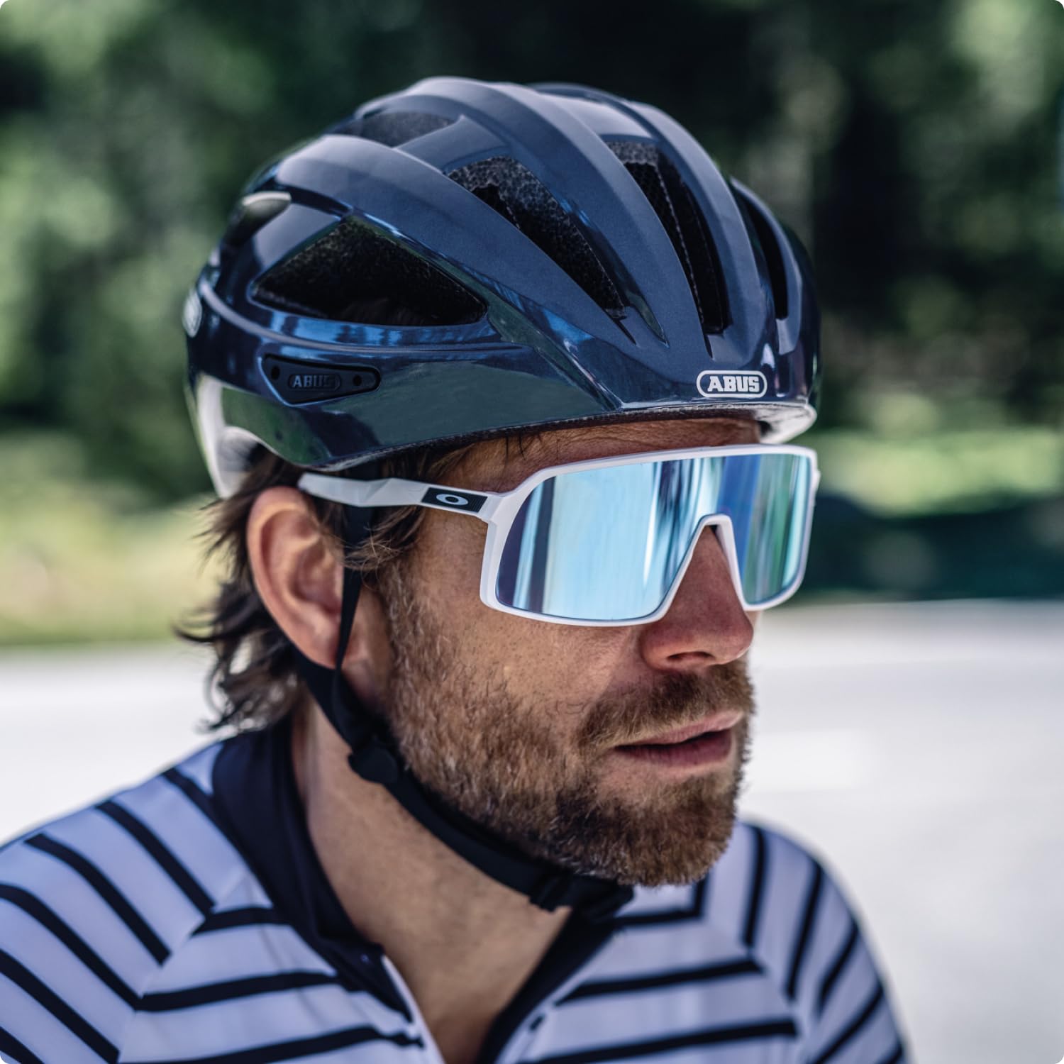 ABUS Macator Racing Bike Helmet - Sporty Bicycle Helmet for Beginners - for Women and Men