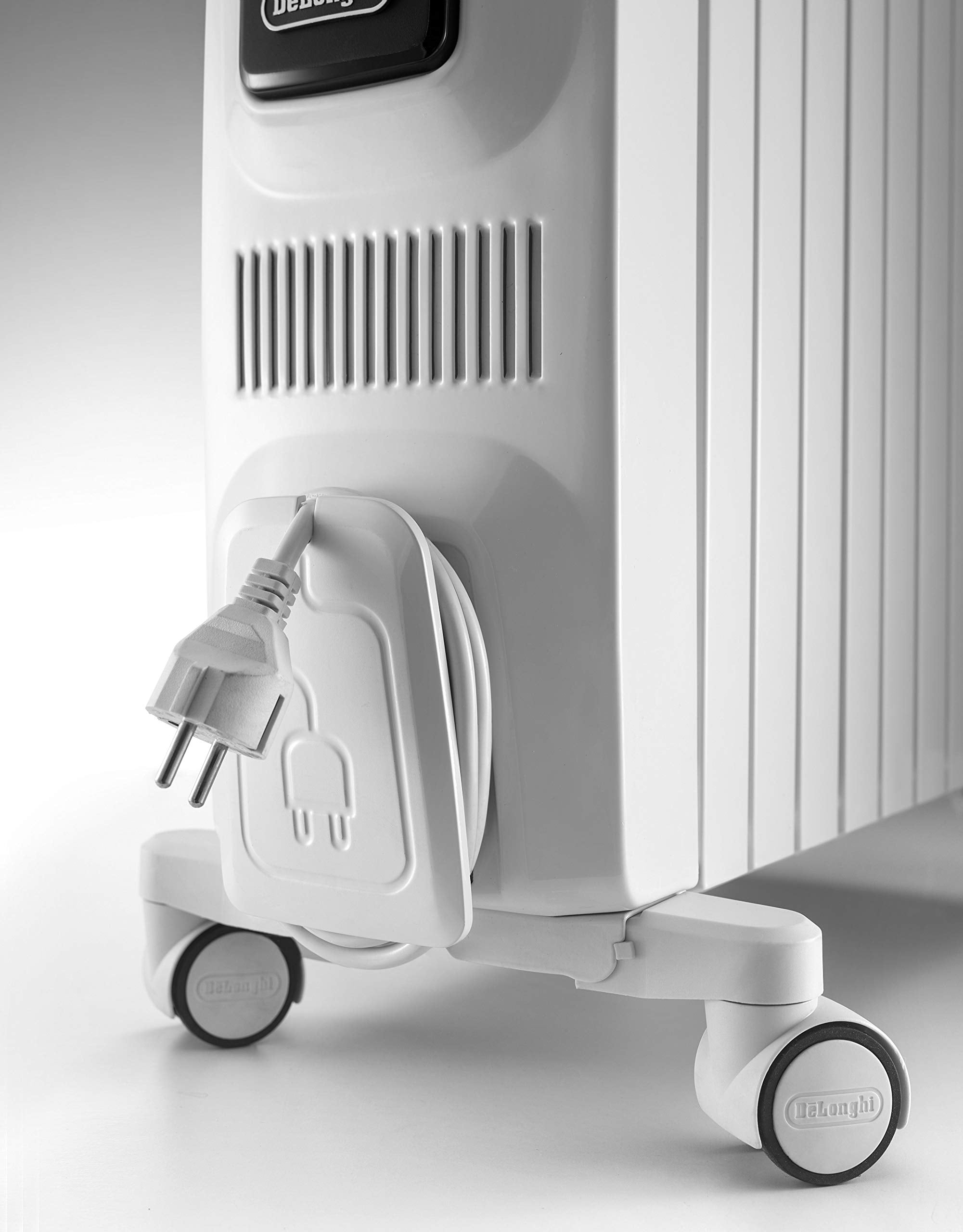 De'Longhi Dragon 4 TRDSX40820E.WB, Oil Filled Radiator with Electronic Timer, Quiet Heater with Functional Design, Chimney Design and Castors, Safety Thermostat, 3 Fan Settings, 2000W, White/Beige