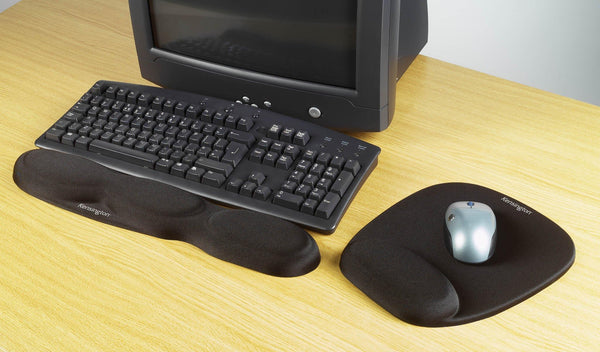 Kensington Keyboard Wrist Rest - Ergonomic duo gel wrist rest, compatible with full length / gaming keyboards for comfort when at computer, laptop, office, PC, home - Red/Black (62398 )