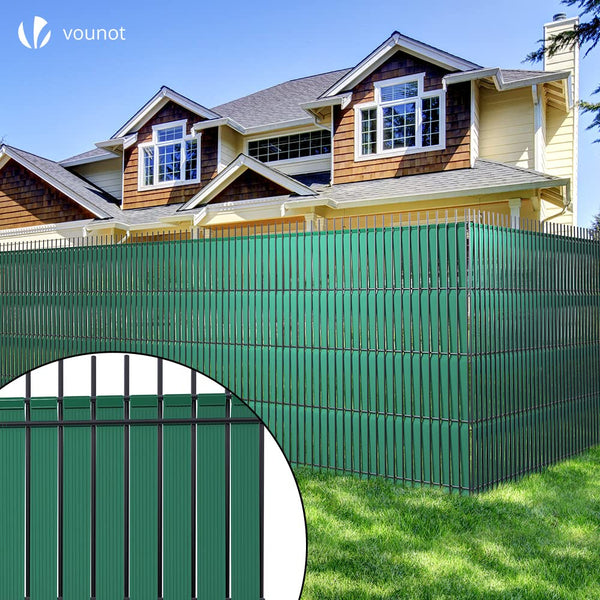 VOUNOT? PVC Privacy Strips Garden Privacy Fence Screen 300m x 4.7cm Double Rod Mats with 600 Clips for Deck, Patio, Balcony, Green