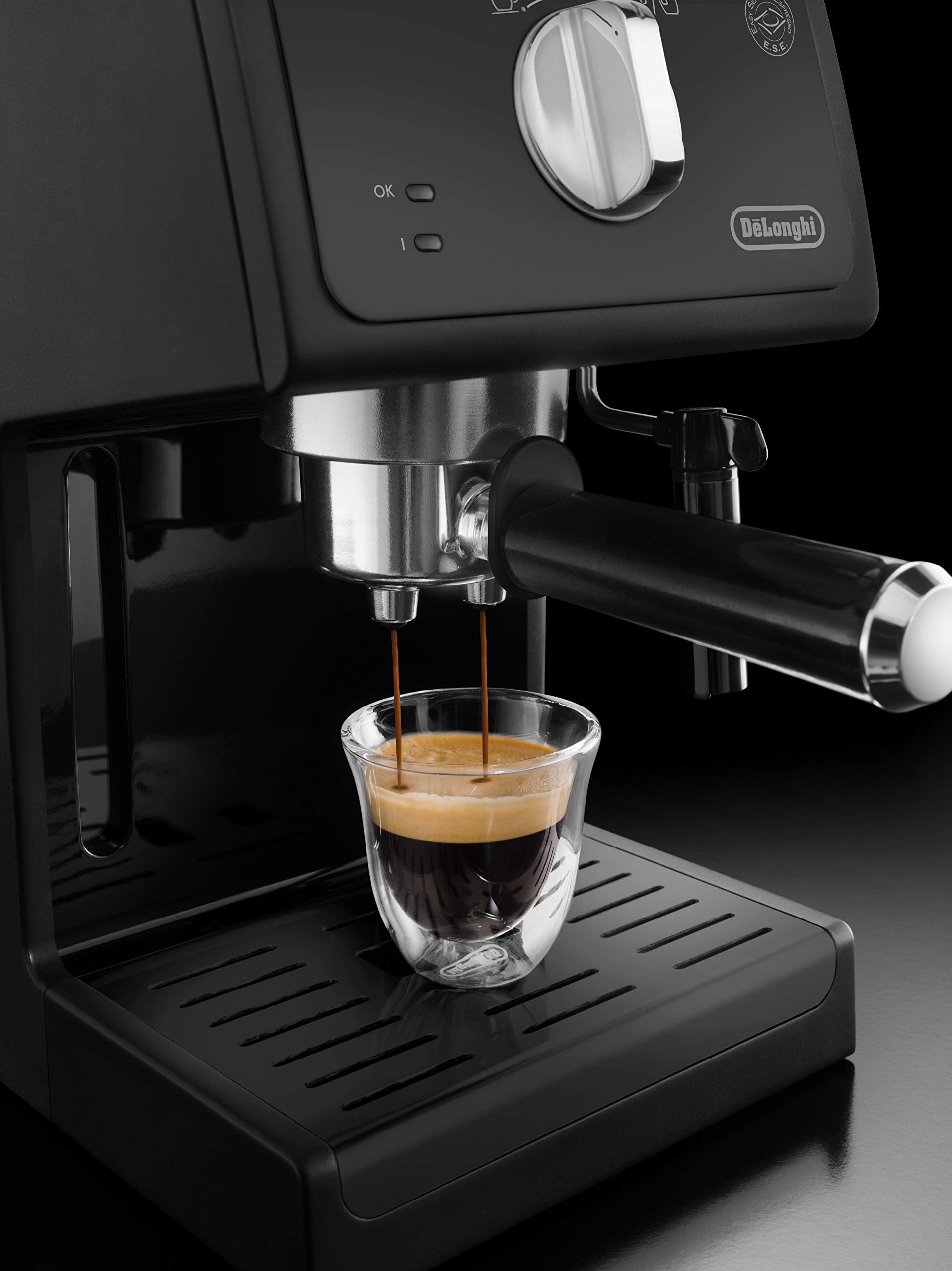 De'Longhi ECP35.31Traditional Barista Pump Espresso Machine, Coffee and Cappuccino Maker, Black