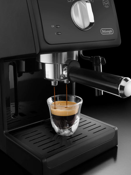 De'Longhi ECP35.31Traditional Barista Pump Espresso Machine, Coffee and Cappuccino Maker, Black