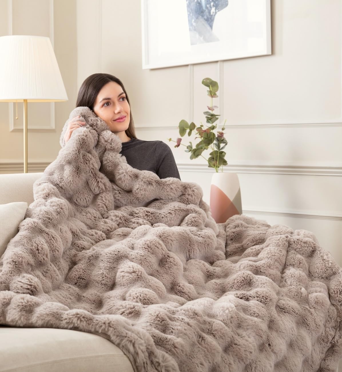 Dreamland Hygge Days Electric Blanket – Heated throw - Zebra, Luxury Faux Fur, 5-minute Fast heat up, 6 temperature settings, 1/3/9-hour auto timer, Electric throw, Machine Washable, 160x120cm
