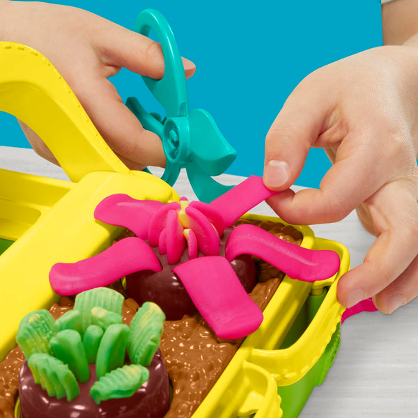 Play-Doh Blooming Flowers Playset, Creative Crafts for Toddlers, Arts and Crafts