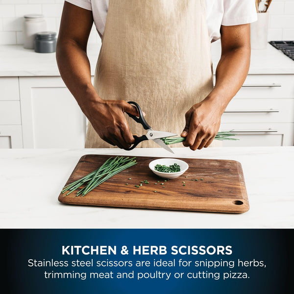 Ninja Foodi StaySharp Knife Block with Integrated Sharpener, 5-Piece Knife Set includes Chef, Bread, Slicing, Utility, Paring Knives, Stainless Steel K32005UK, Black