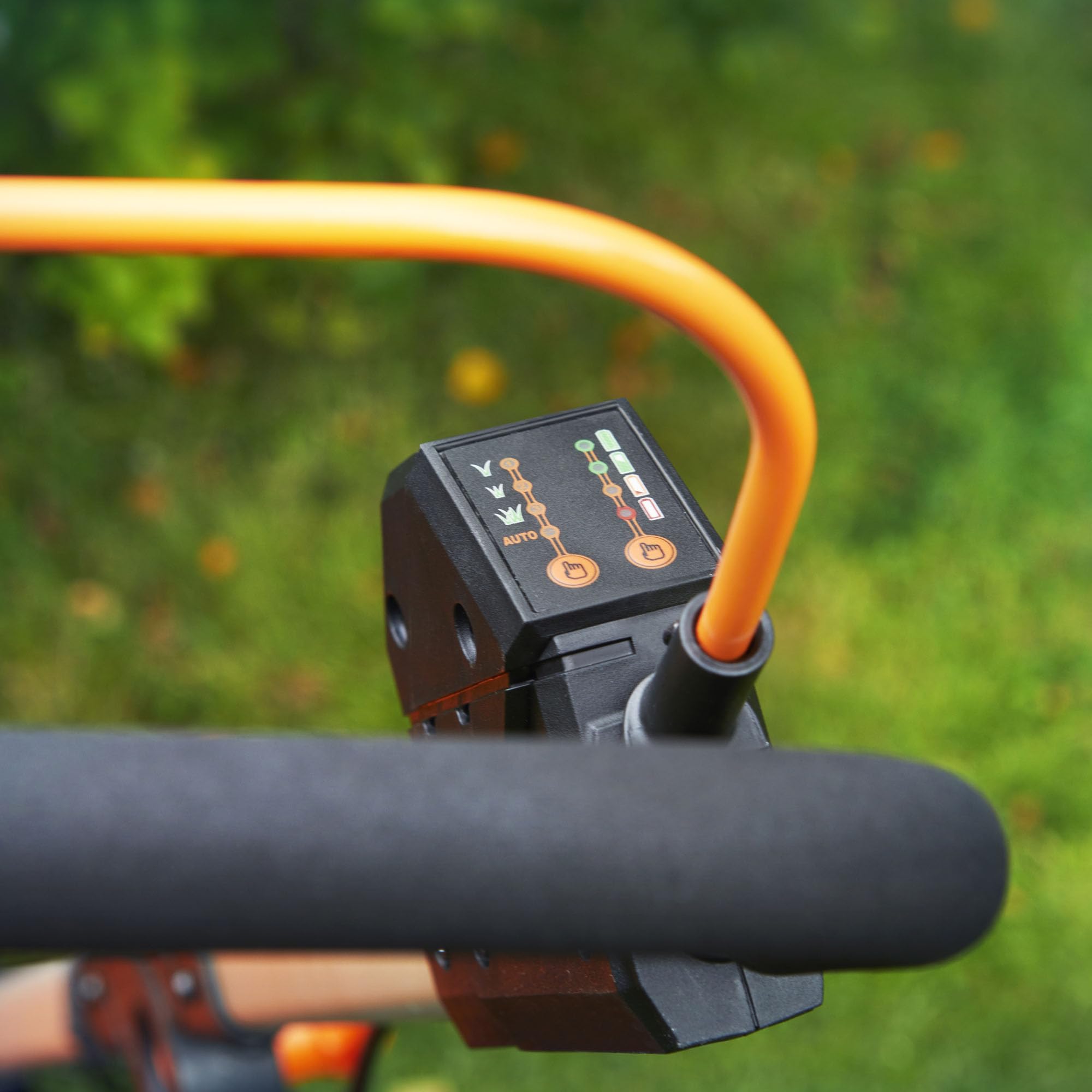 LawnMaster 48V 46cm Cordless Lawnmower with a Set of 2 MX 24V 4.0Ah Batteries, 2x Fast Chargers, Rear Roller, Grass Side Eject and Mulching Function. Battery Lawnmower for Larger Lawns.