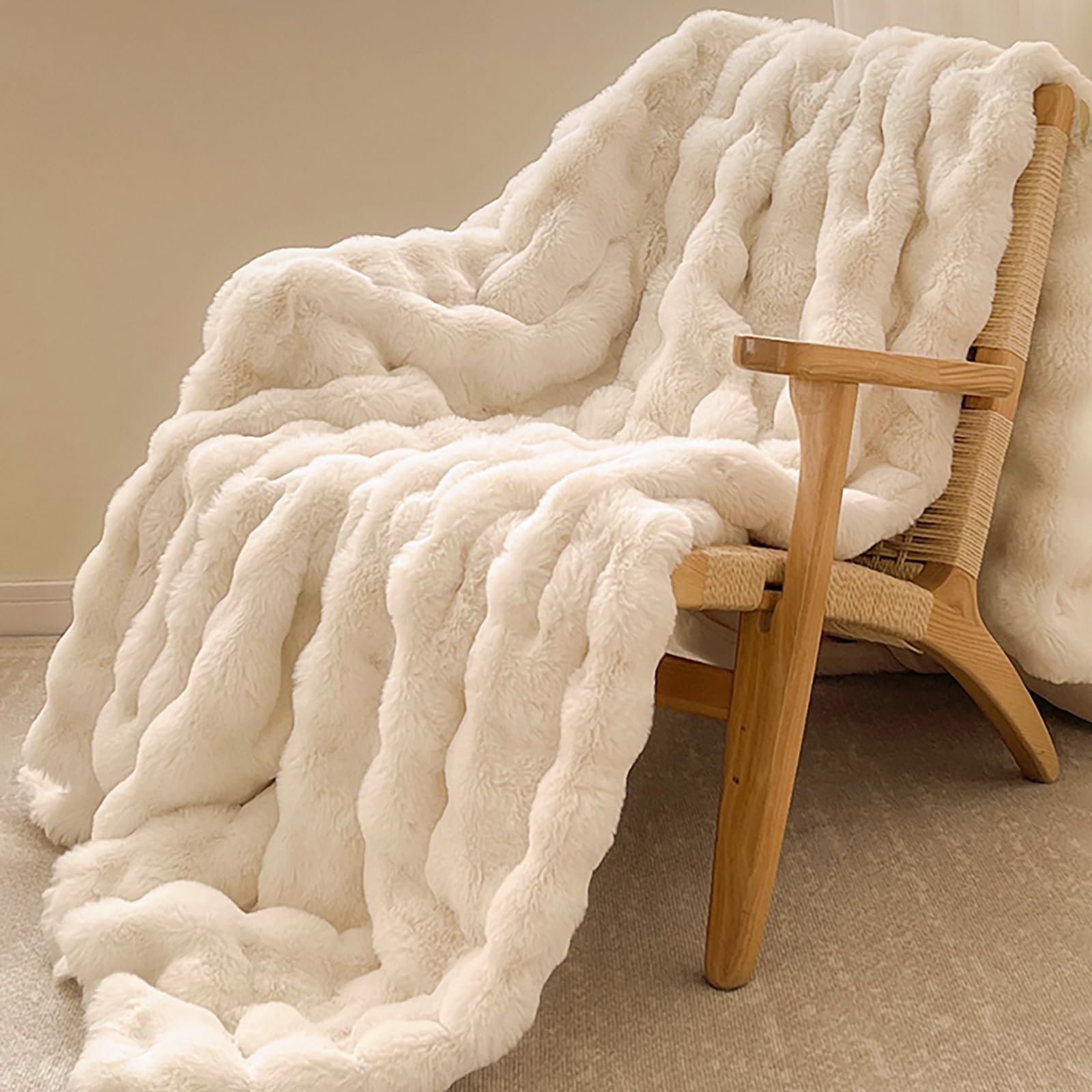 Faux Rabbit Fur Throw Blanket, Luxury Soft Warm Bubble Blanket for Bed, Couch, Sofa, Beige, 127 X 152 CM