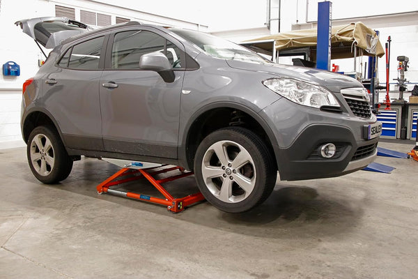 Sealey PPL01 1500kg Portable Pivot Car Lift