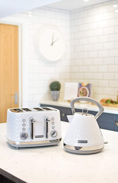 Morphy Richards Vector 4 Slice Toaster, High Gloss Geometric Design, Defrost and Reheat, Variable Width Slots, Removeable Crumb Tray,White, 248134