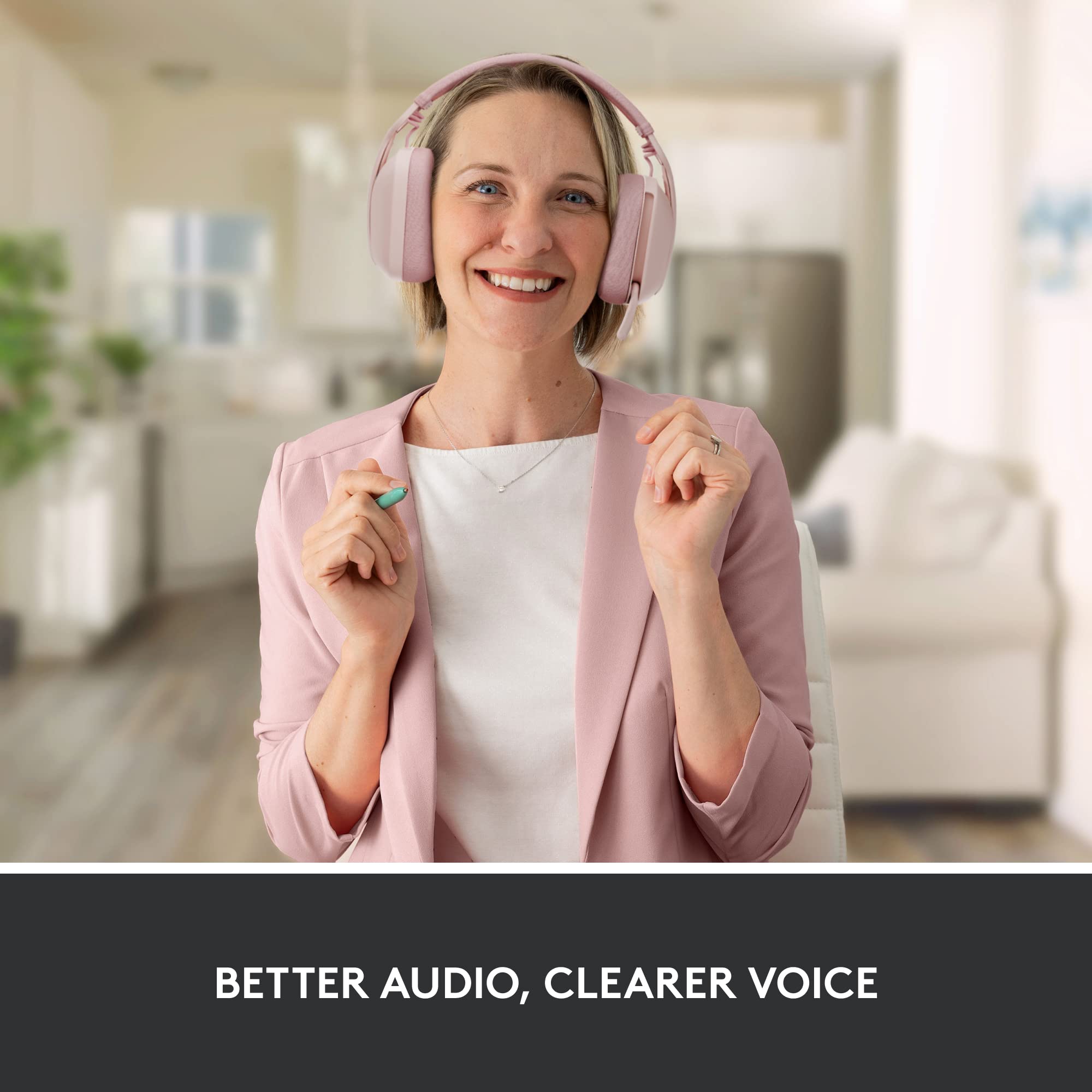 Logitech Brio 500 Full HD Webcam with Auto Light Correction, show Mode, Dual Noise Reduction Mics, Webcam Privacy Cover, Works with Microsoft Teams, Google Meet, Zoom, USB-C Cable, Streaming - White