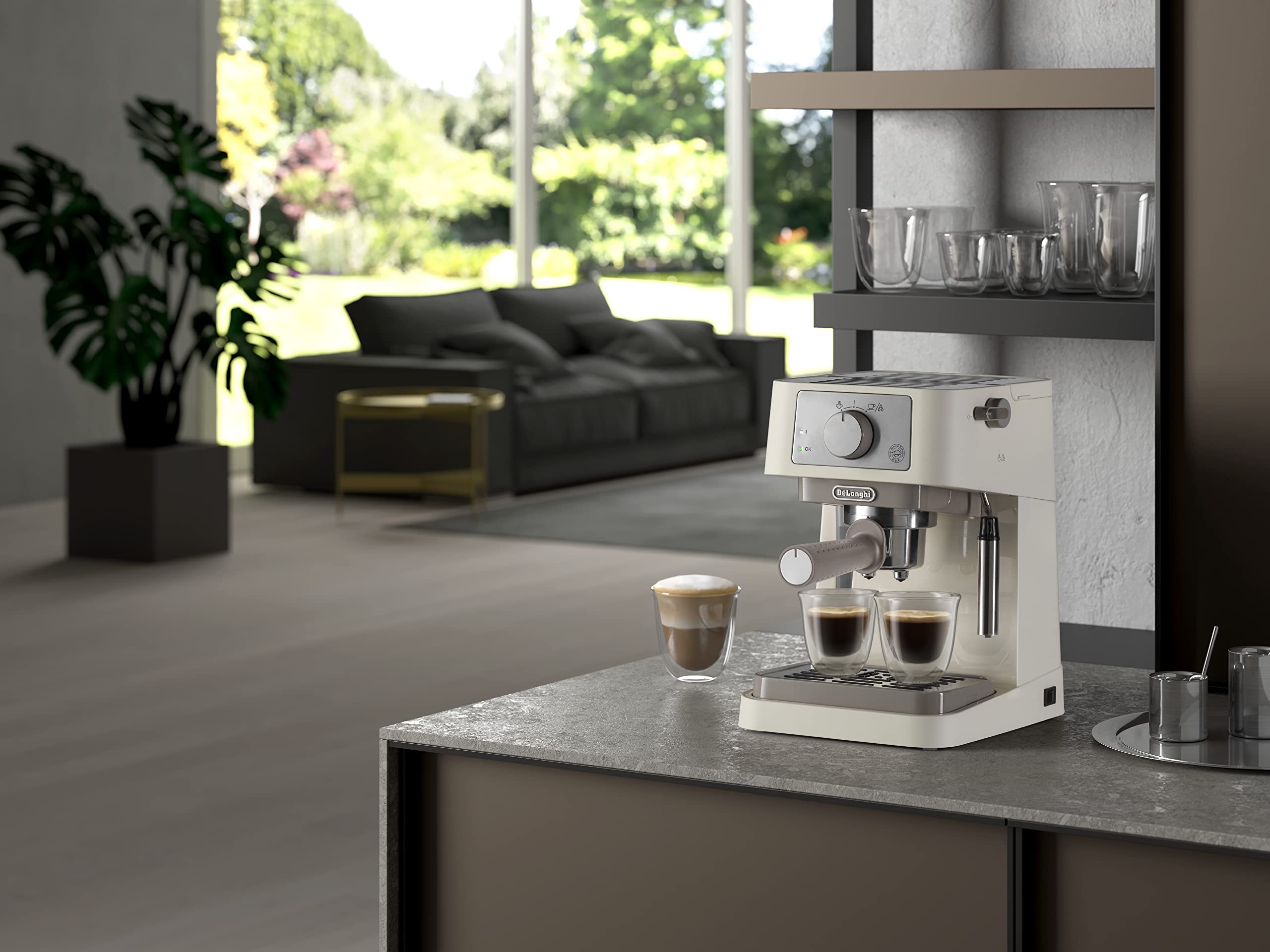 De'Longhi Manual Coffee Machine Stilosa EC260.CR, 15 Bar Pressure, Cappuccino System, Automatic Switch-Off, Compatible with ESE pods, 2 Level Tray, Capacity 1L Cream