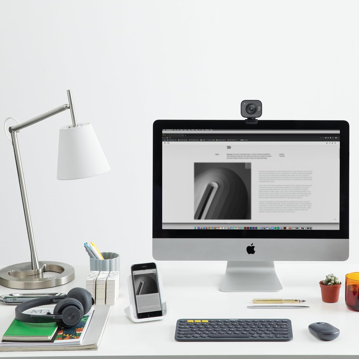 Logitech Pebble Keys 2 K380s, Multi-Device Bluetooth Wireless Keyboard with Customisable Shortcuts,Slim and Portable,Easy-Switch for Windows/macOS/iPadOS/Android/Chrome OS, QWERTY UK Layout, Graphite