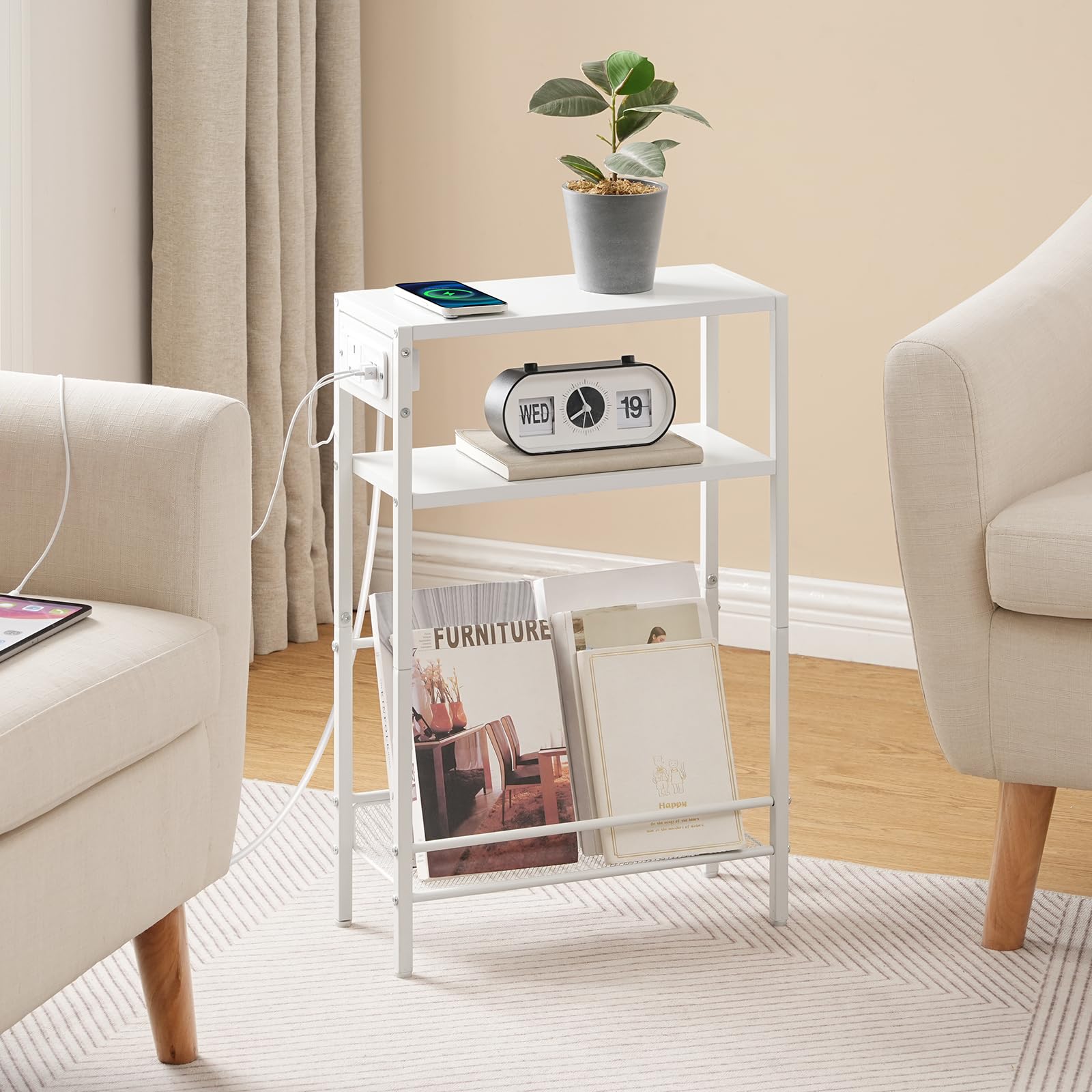 HOOBRO Slim Side Table with Charging Station, Narrow Side Table with USB Ports and Power Outlet, 42 x 18 x 65 cm, 3-Tier End Table for Small Space,
