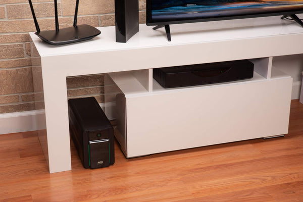 APC Easy UPS 2200VA - BVX2200LI - UPS Battery Backup & Surge Protector, Backup Battery with AVR, LED Indicators, Uninterruptible Power Supply