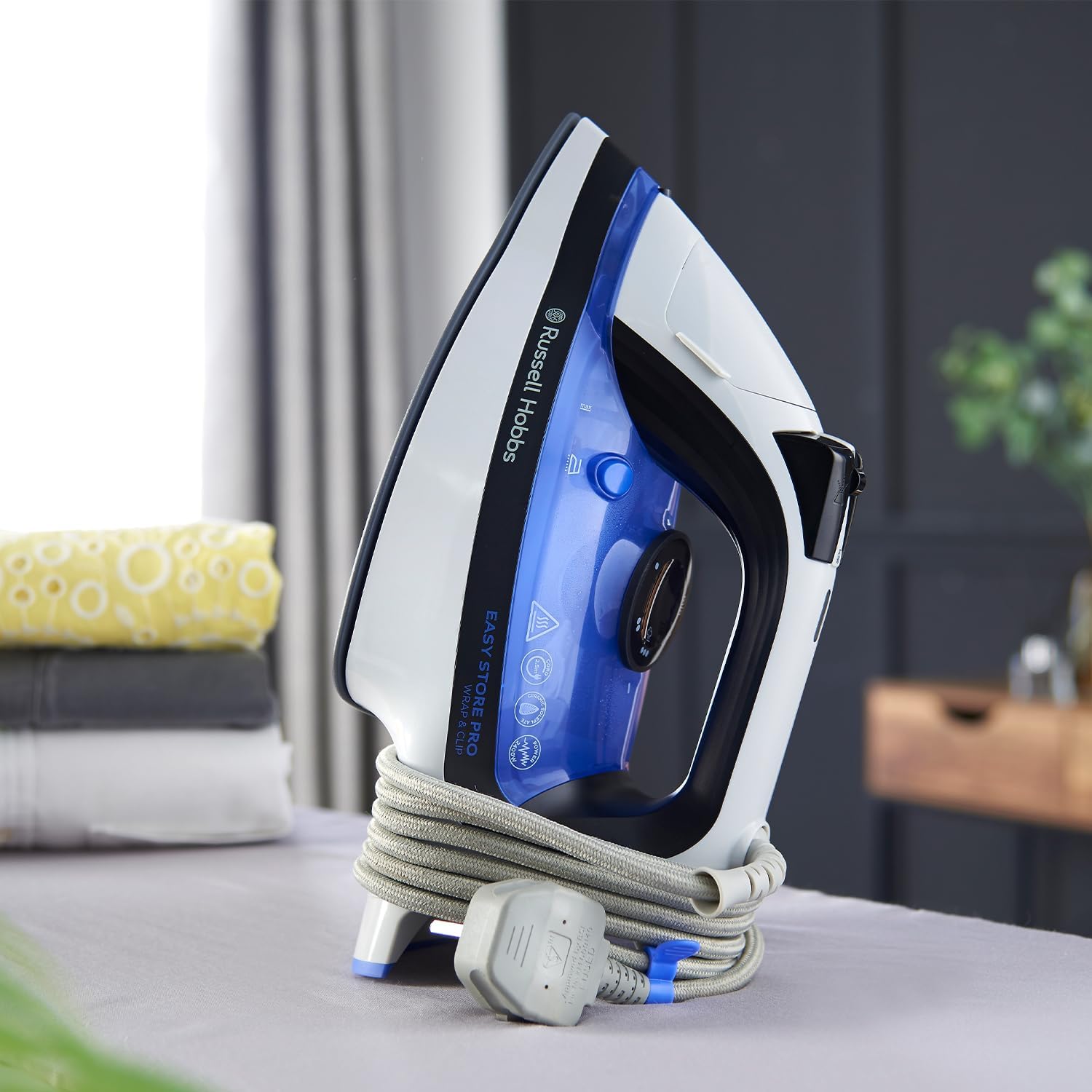 Russell Hobbs Steam Iron [2400W, 180g extra steam boost] Easy Store Pro Wrap & Clip iron (space-saving cable storage, 320ml water tank, fast heat up, ceramic soleplate, self-cleaning function) 26730