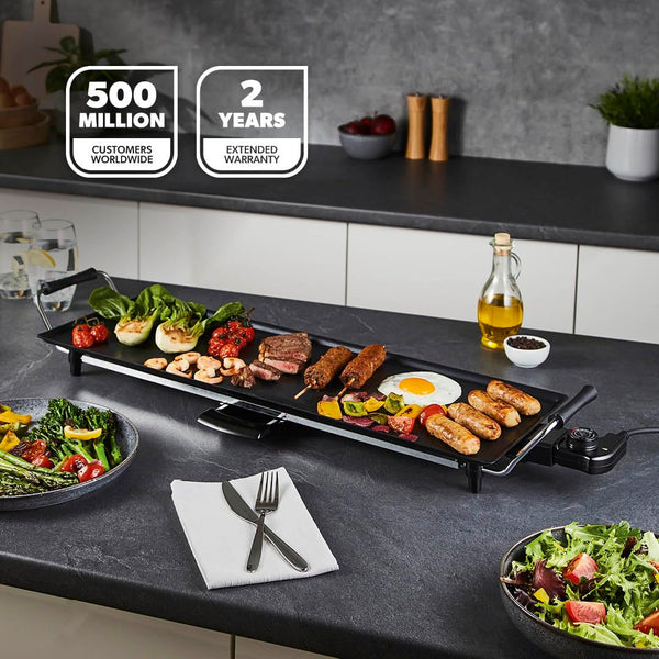 GEEPAS Teppanyaki Grill – Smokeless, Non-Stick, Adjustable Temperature - Easy-To-Clean, Removable Grease Tray, detachable cord – Indoor BBQ, Large Cooking Surface for Pancakes, Barbecue, Eggs and More