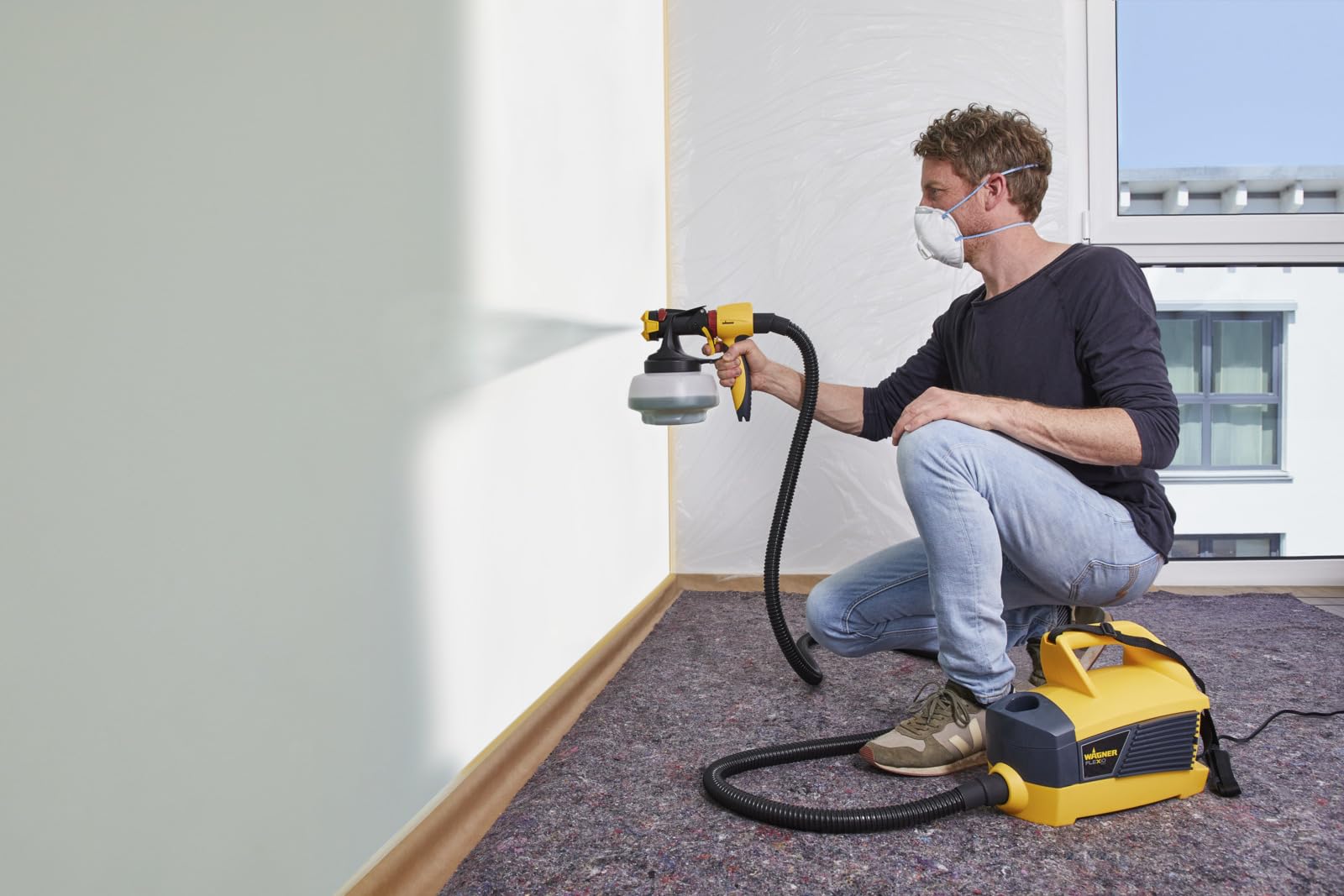 WAGNER Universal Sprayer W 690 FLEXiO - Electric Paint Sprayer for dispersion/latex paints, varnishes & glazes - interior and exterior usage, 15m²-6 min, 1800 ml/800 ml capacity, 630 W, 3.5 m hose