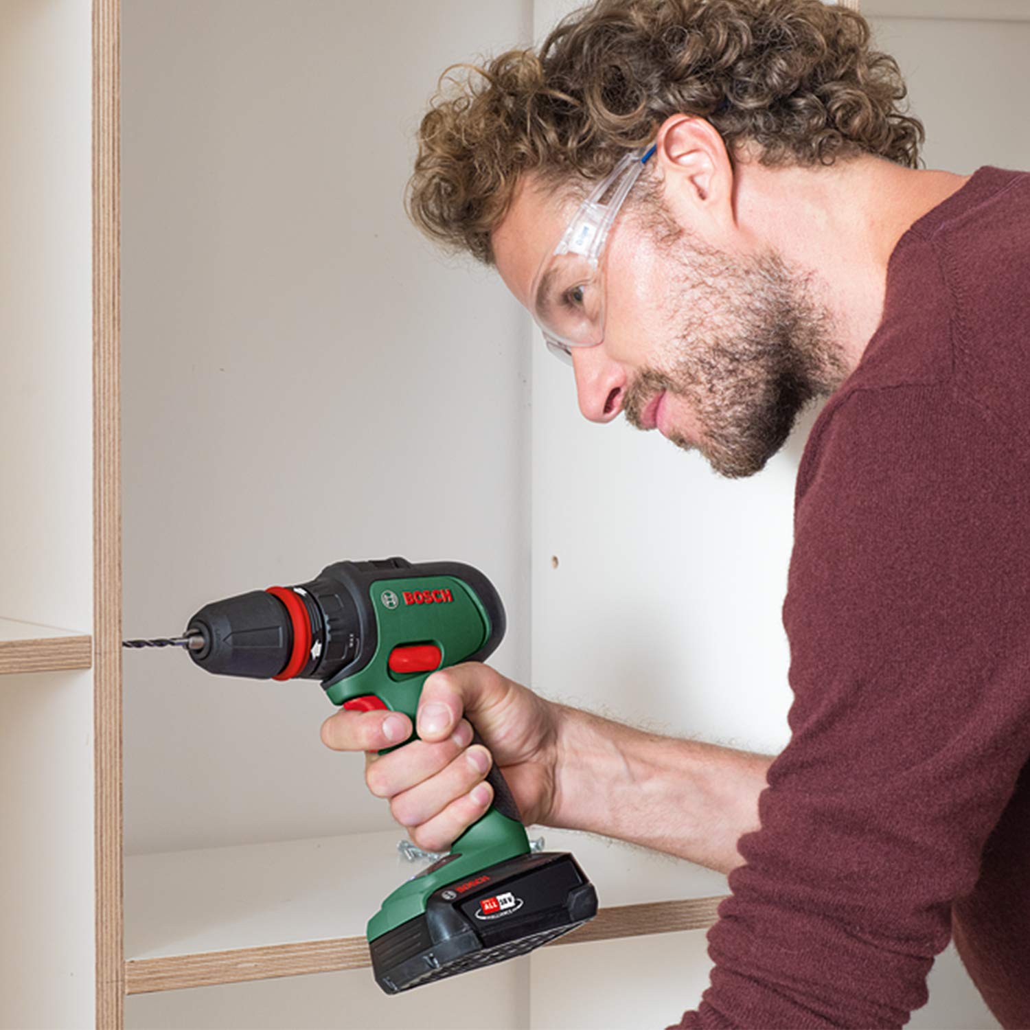 Bosch Battery pack PBA 18V 4.0Ah W-C (18 volt System, 4.0Ah, in Carton Packaging)