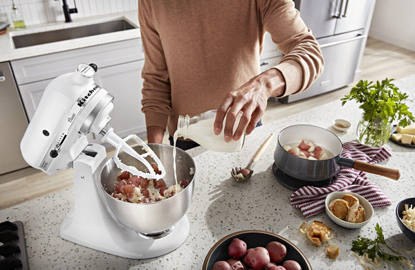 KitchenAid K45 Classic Tilt-Head 275 W Stand Mixer 4.3 Litre, White, Ten Speed 58-220 rpm, Cake Mixer with Bowl - Includes Whisk, Beater and Dough Hook - 5K45SSBWH, J400