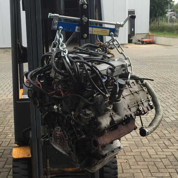 WilTec Solid Steel Engine Load Leveller - 750kg Max, Easy To Connect To Workshop Crane & Engine Stand, Includes four Chains with Safety Hooks