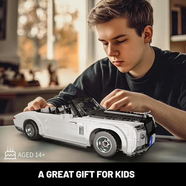 Mould King 10031 Retro Convertible Building Blocks Set, Classic 1:16 Scale Collectible Sports Vehicle Model Kit for Children Aged 14+/Adults (1603 Pieces)