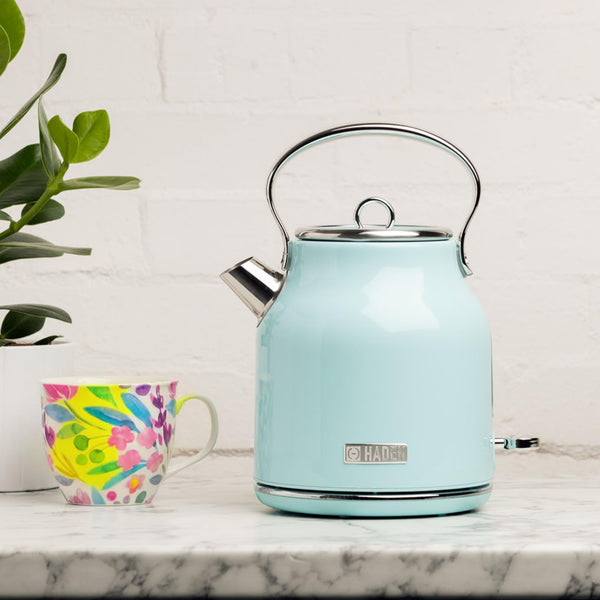 Haden Heritage Blue Electric Kettle - Energy Efficient - Rapid Boil and Boil Dry Protection - Stainless Steel Housing - Retro Kettle - 3000W - 1.7
