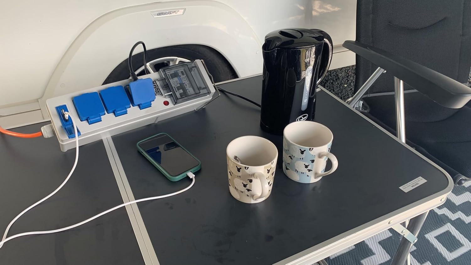 Maypole 230V 13A Mobile Mains Power Unit with USB For Caravans, Camping, Campervans, Motorhomes