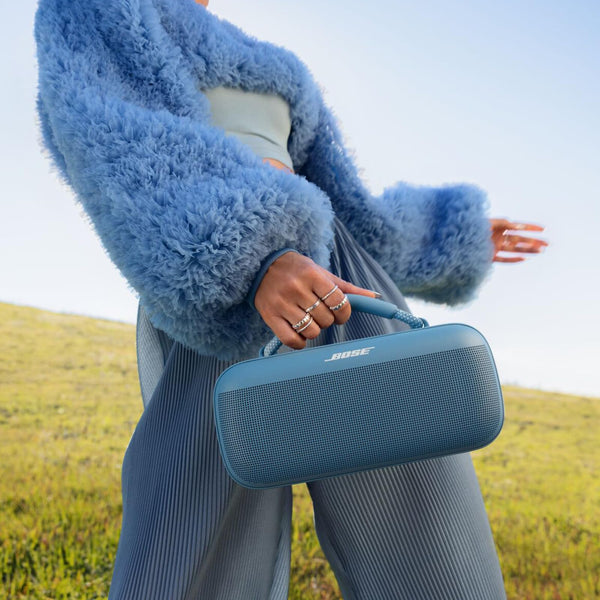 Bose SoundLink Max Portable Speaker, Large Waterproof Bluetooth Portable Sound Speaker, Up to 20 Hours of Battery Life, USB-C, Built-In 3.5 mm AUX Input, Black