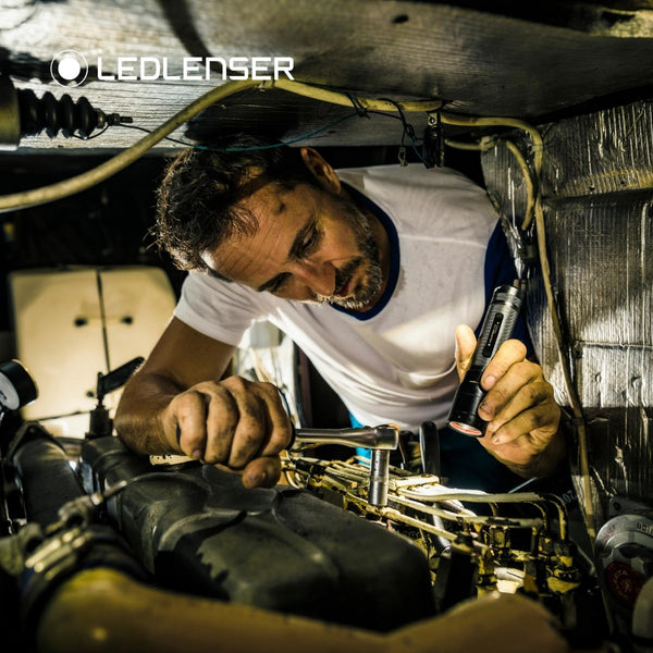 Ledlenser P7R SE - LED Rechargeable Torch, Super Bright 1100 Lumens, Powerful Waterproof Flash Light, Self Defense Strobe Feature, Hiking Torch, Dog Walking, Camping, Up to 40 Hour Battery Life.