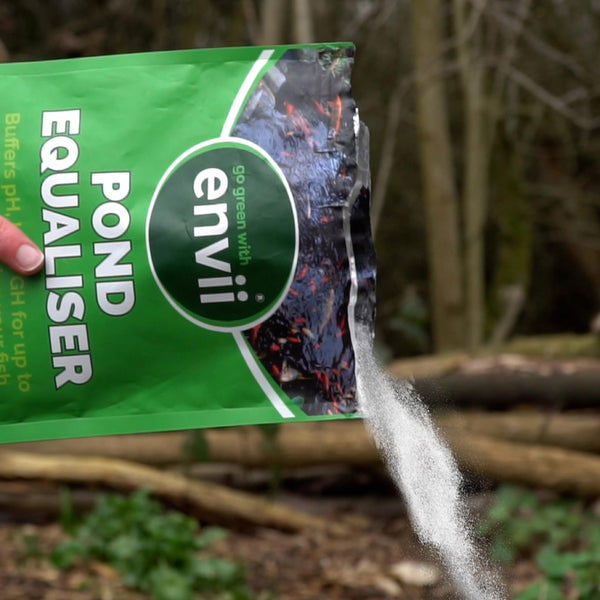 envii Pond Equaliser ? Pond pH Buffer Instantly Balances, and Stabilises pH, KH and GH Levels, Pond Ammonia Remover, Works All Year Round Through
