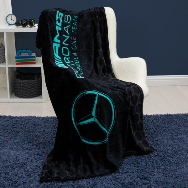 Mercedes AMG Petronas Official Fleece Blanket | Super Soft Warm Black Throw, Stealth Formula One Design | Perfect For The Bedroom, Camping & Sleepovers 100 x 150cm