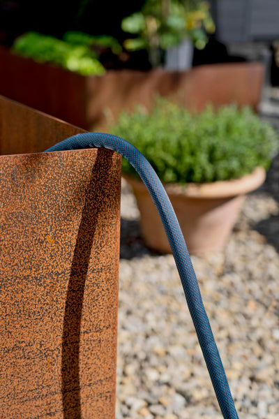 Gardena Liano Xtreme 1/2 inch, 15m + bag: Extremely robust textile garden hose, for indoor water taps, with PVC inner tube, lightweight,