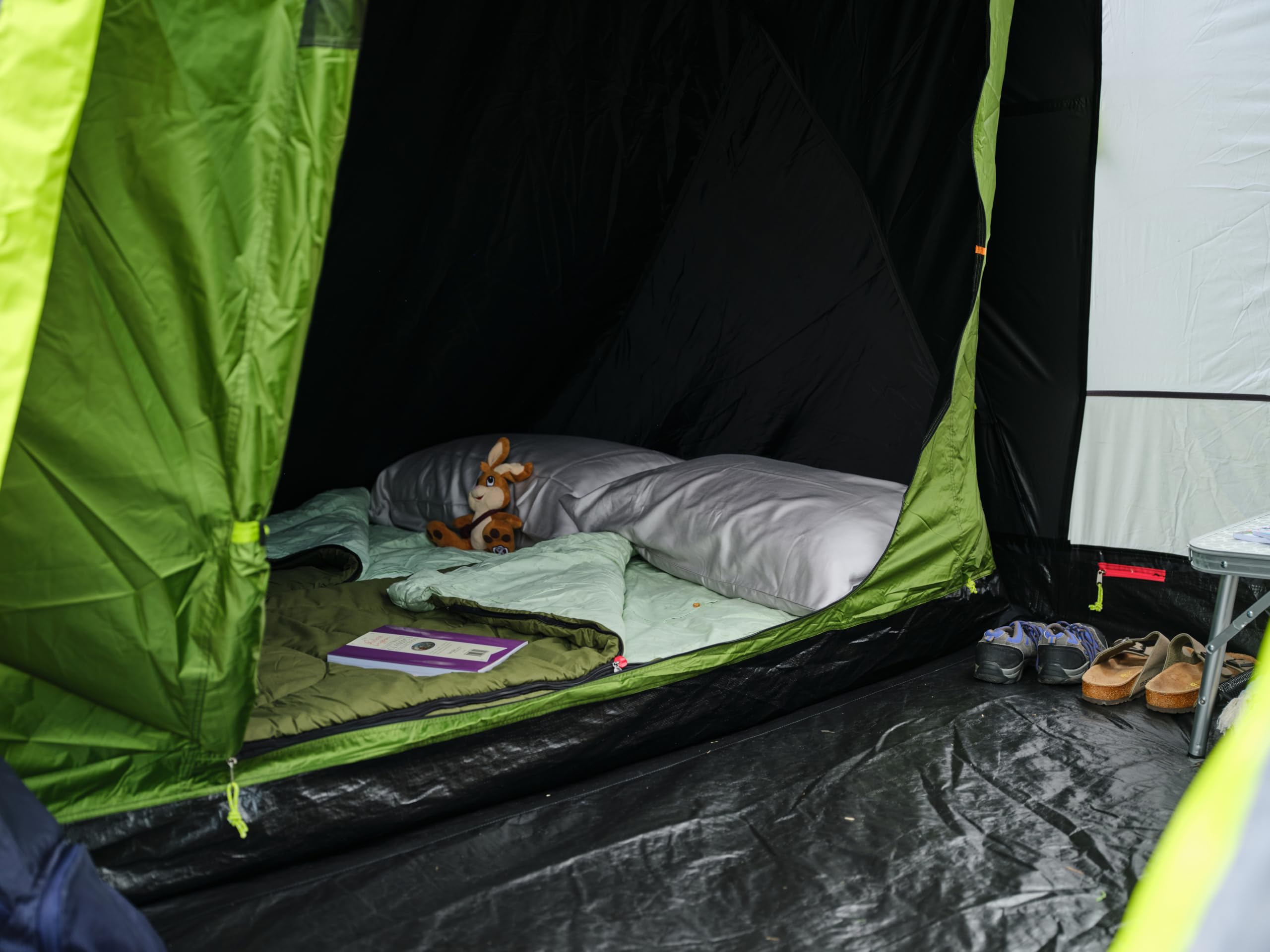 Coleman Spruce Falls 4 Tent | 4 Man Vis-a-Vis Family Tent with 2 opposite XXL size Bedrooms and Living area | 4 Person Camping Tent | 3000mm Waterproof | Sewn-in Groundsheet