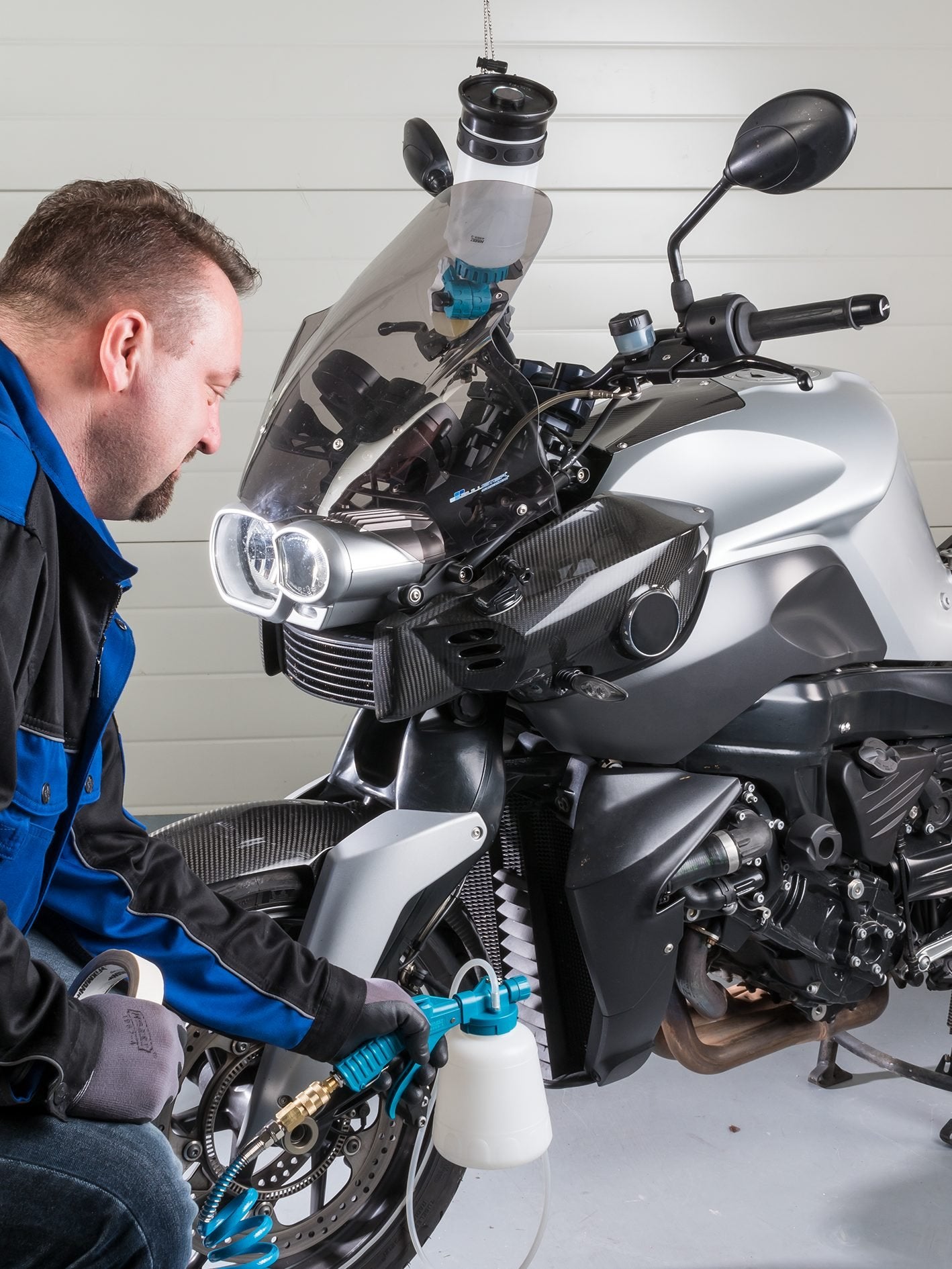 Hazet 1120934 Pneumatic Brake Bleeding Set - Multi-Colour